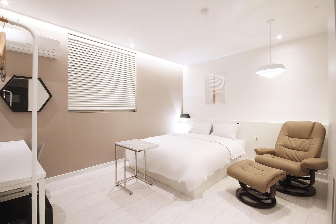 Hotel Yam Yeosu Hakdong Eksteriør bilde