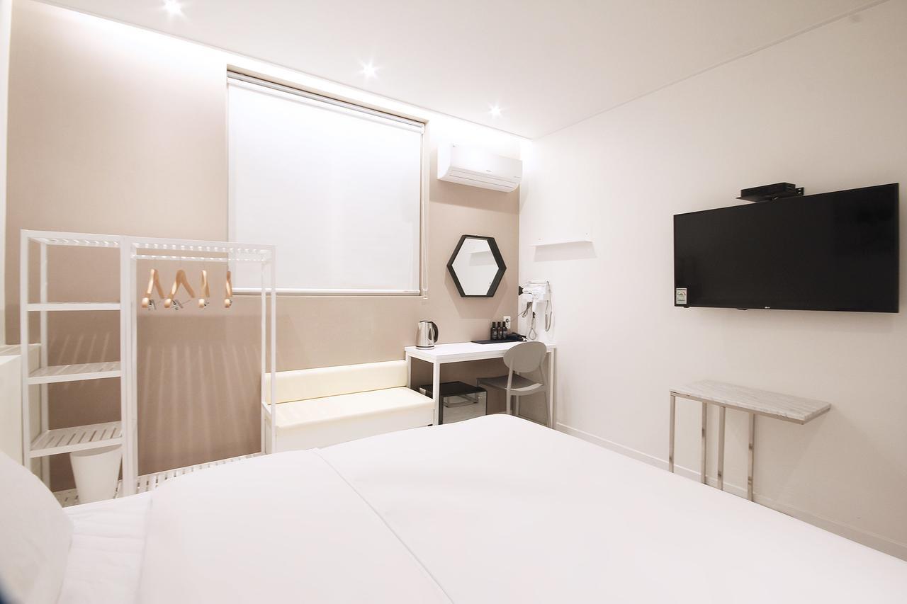 Hotel Yam Yeosu Hakdong Eksteriør bilde